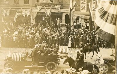 "Under the Oaks" Celebration Parade; Pres. Taft's Escort (Photo June 4, 1910)