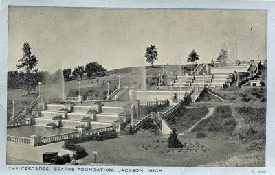 Cascades (Black & White)