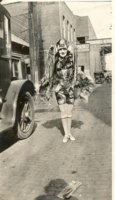 An unidentified woman