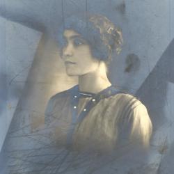 Portrait of a woman, unidentified