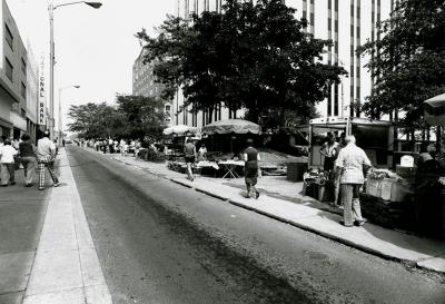 Michigan Avenue pedestrian mall during festival